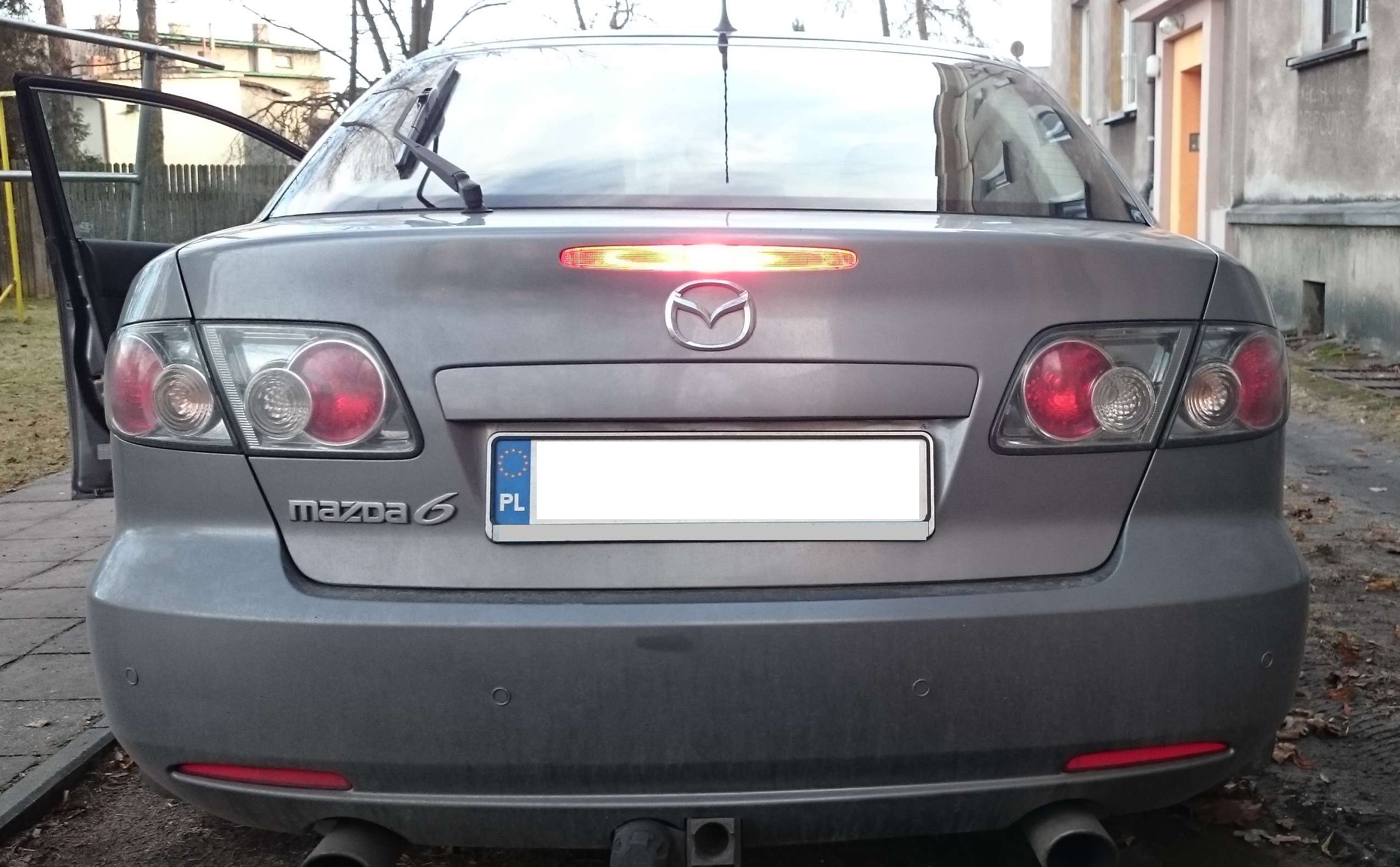 Mazda 6 - Brak Bocznych Świateł Stop Przy Działającym 3Cim Świetle • Blog Auta • Autowcentrum.pl